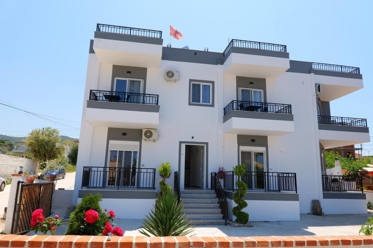 Julies Vila Ksamil Exterior photo